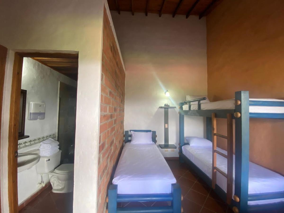 Granja Del Cafe Hotel Y Centro De Convenciones Venecia  Екстериор снимка
