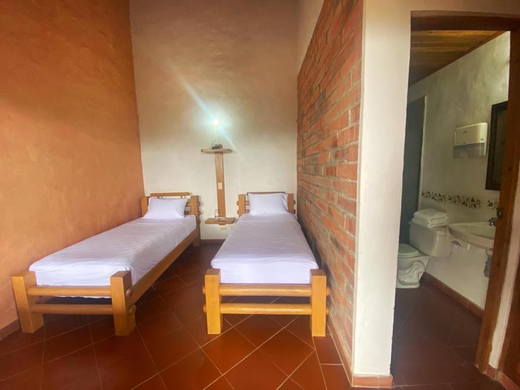 Granja Del Cafe Hotel Y Centro De Convenciones Venecia  Екстериор снимка